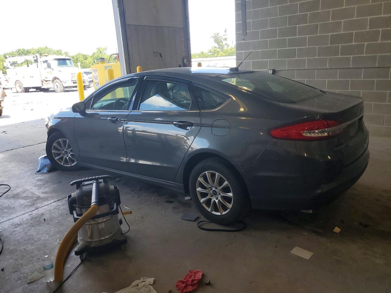 2017 FORD FUSION — фото 2