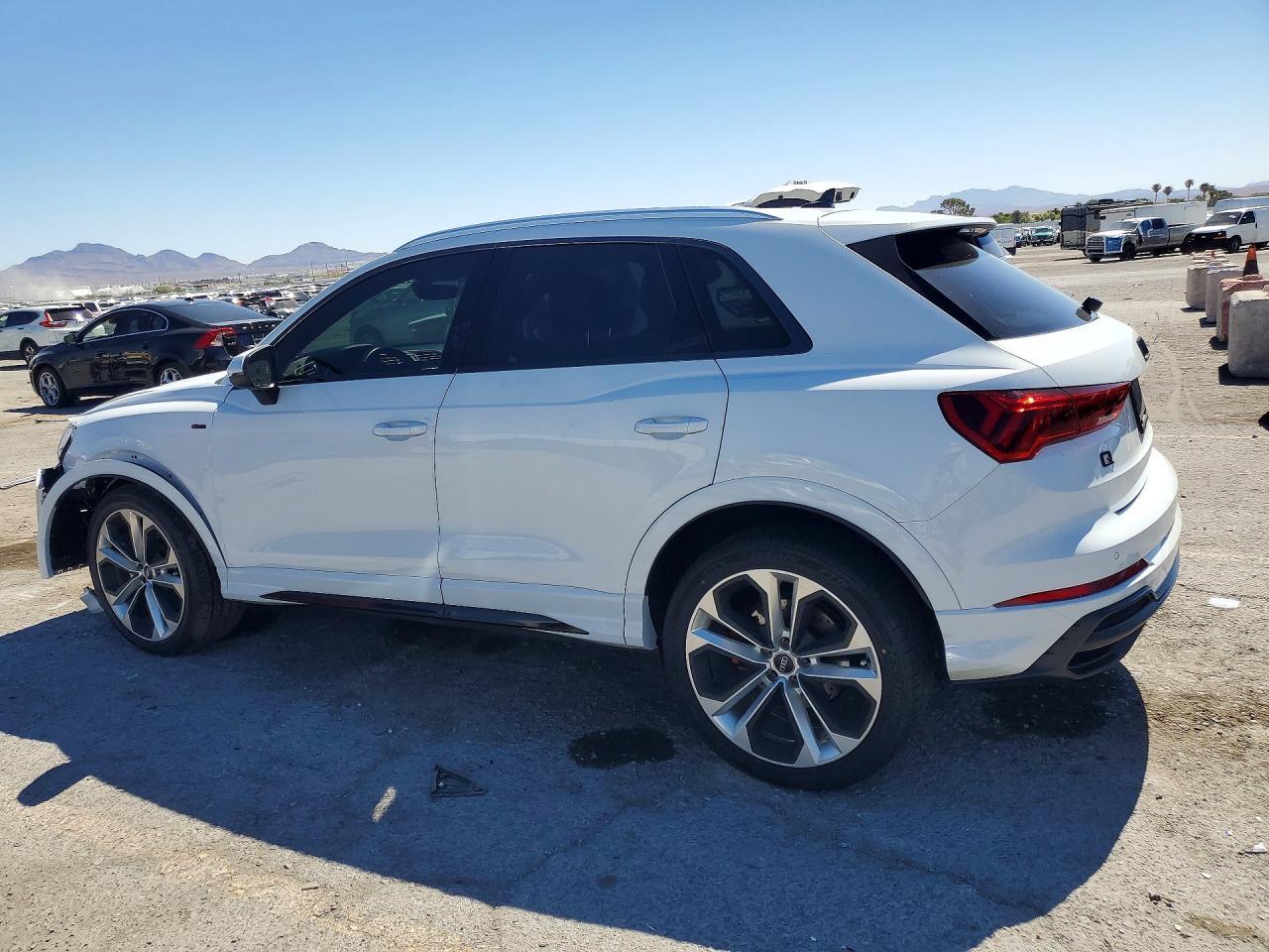 2019 AUDI Q3 — фото 2