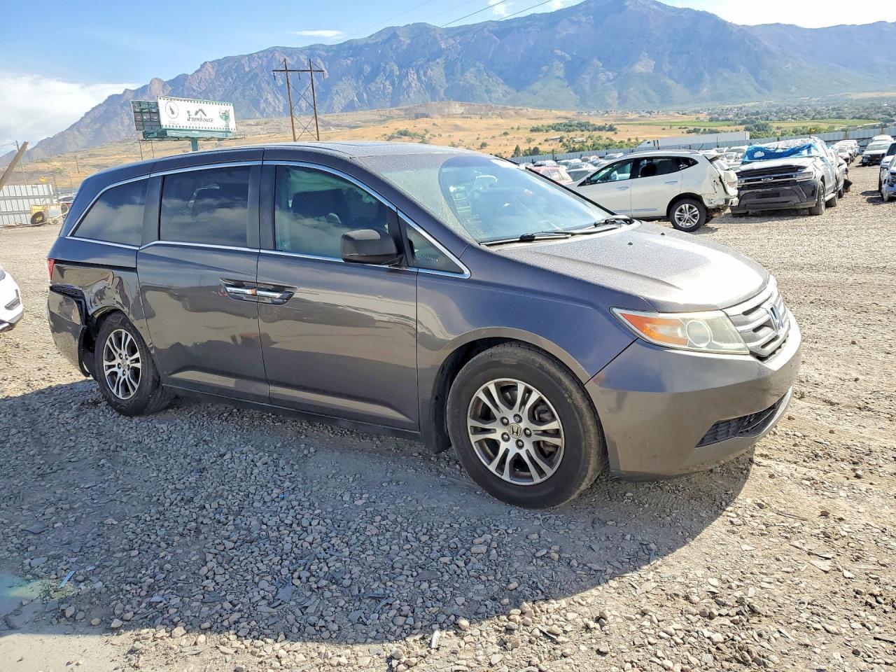 2011 HONDA ODYSSEY — фото 4