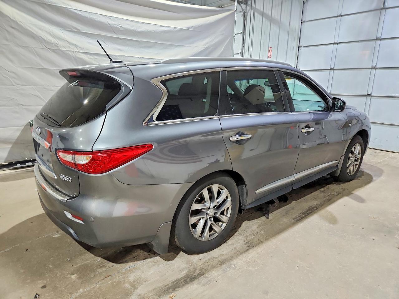 2015 INFINITI QX60 — фото 3