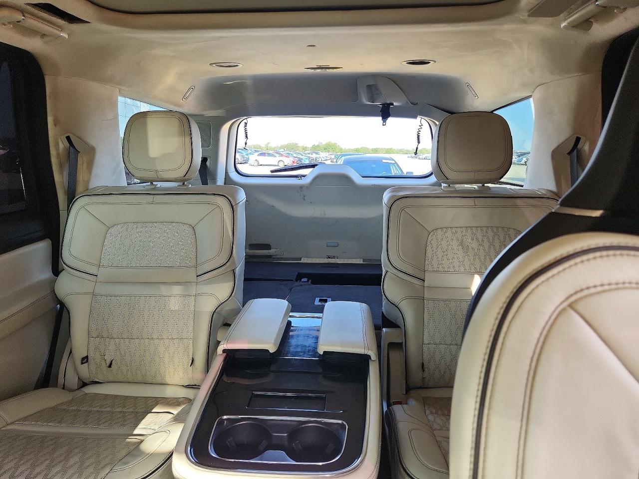 2023 LINCOLN NAVIGATOR — фото 10