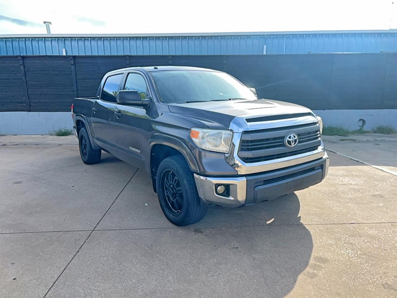 2015 TOYOTA TUNDRA — фото 1