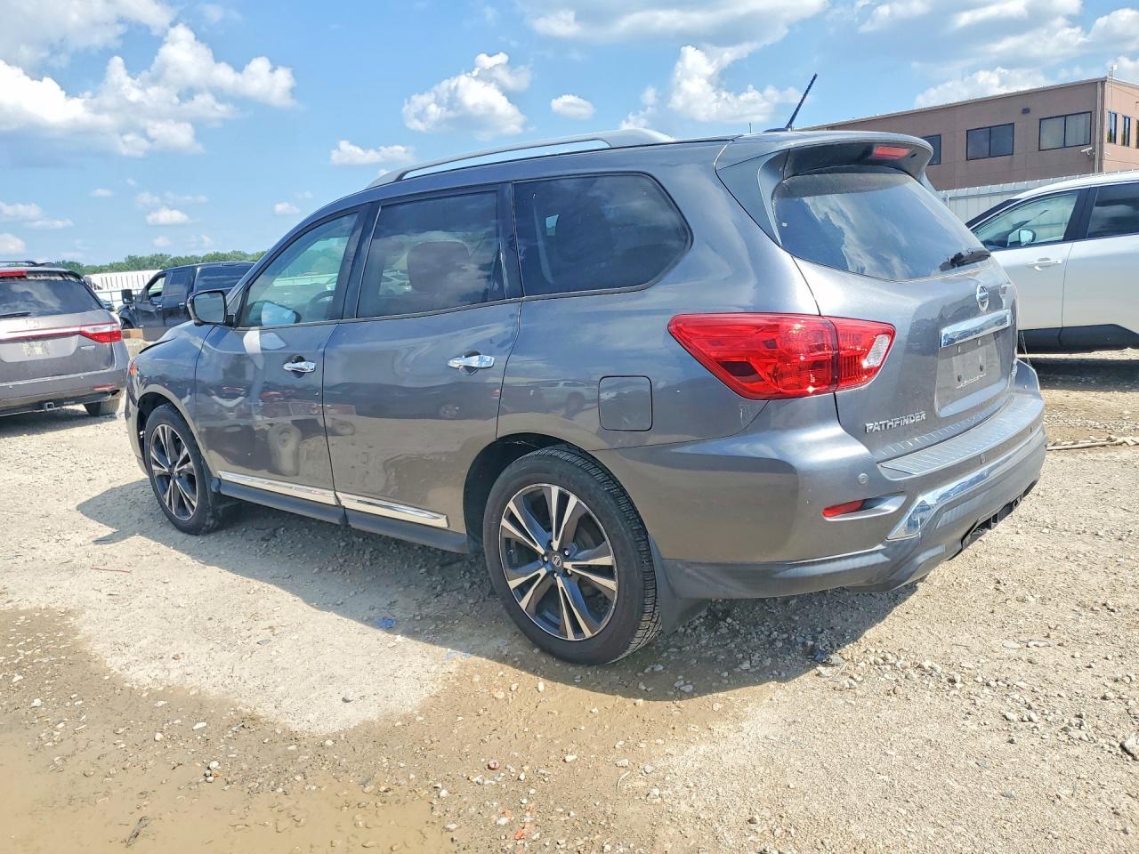 2017 NISSAN PATHFINDER — фото 2