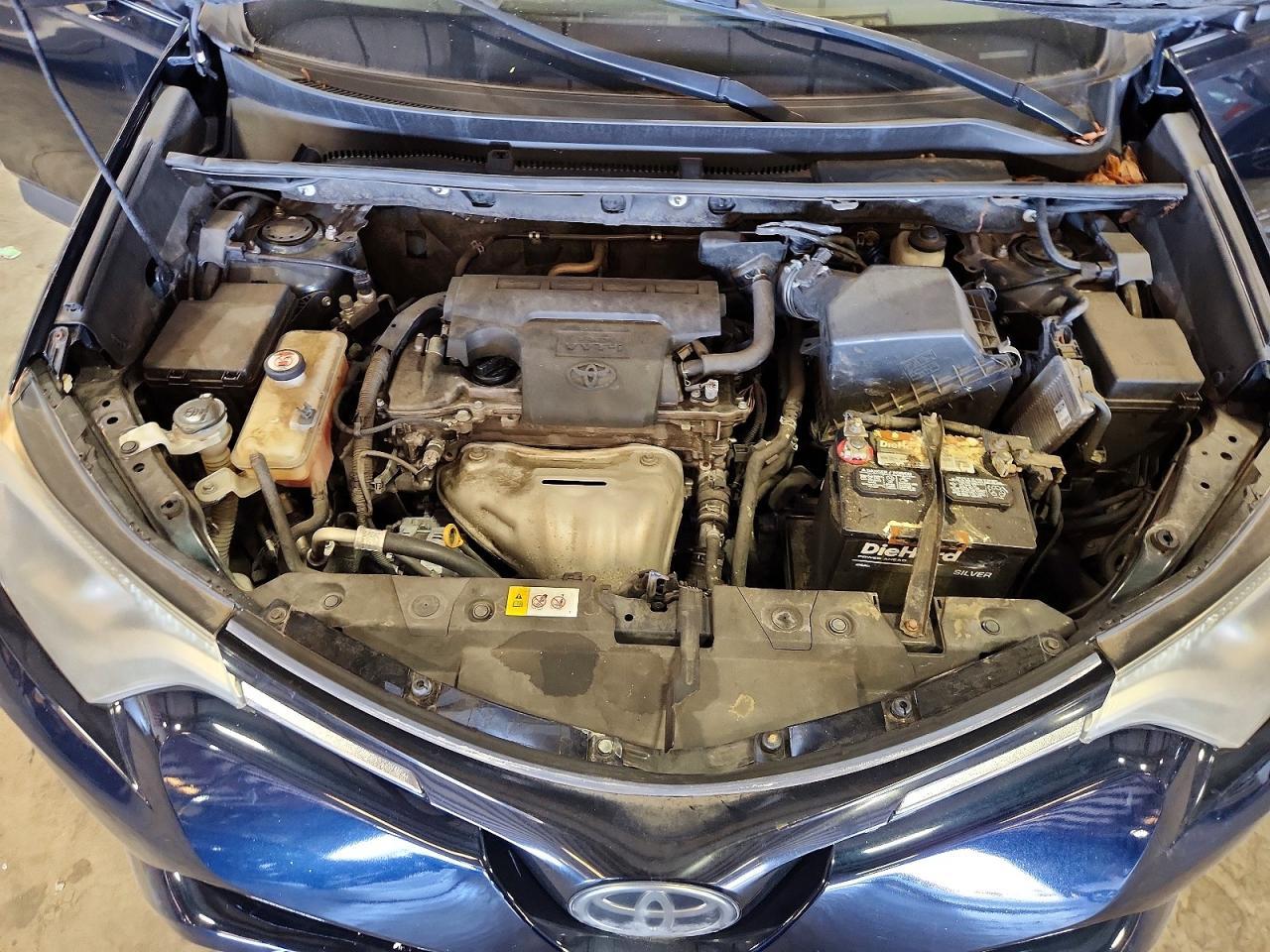 2017 TOYOTA RAV4 — фото 12