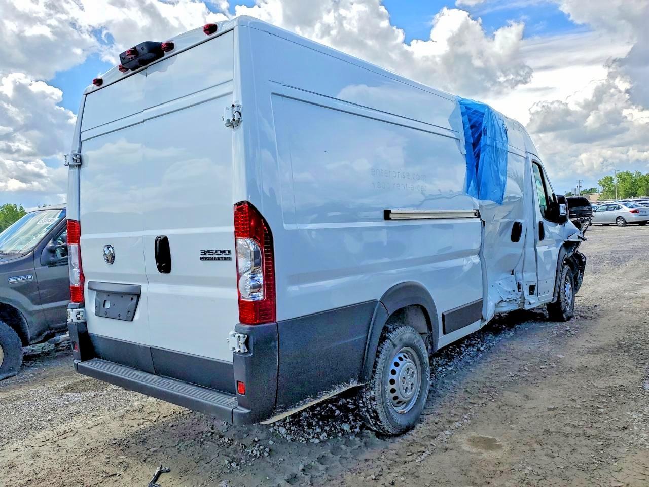 2025 RAM PROMASTER 3500 — фото 3