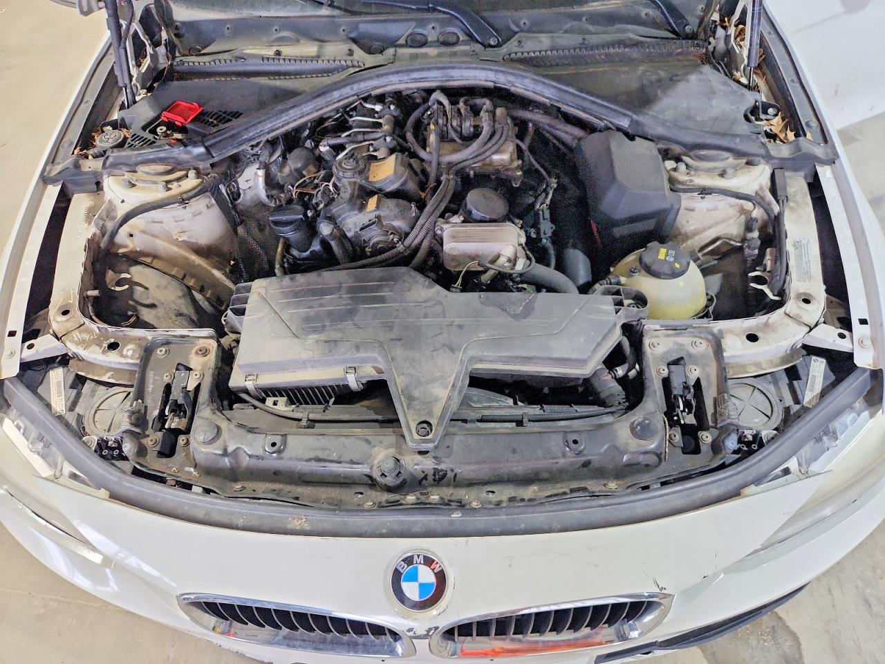 2015 BMW 3 SERIES — фото 11