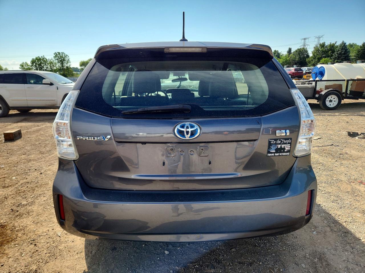 2014 TOYOTA PRIUS V — фото 6