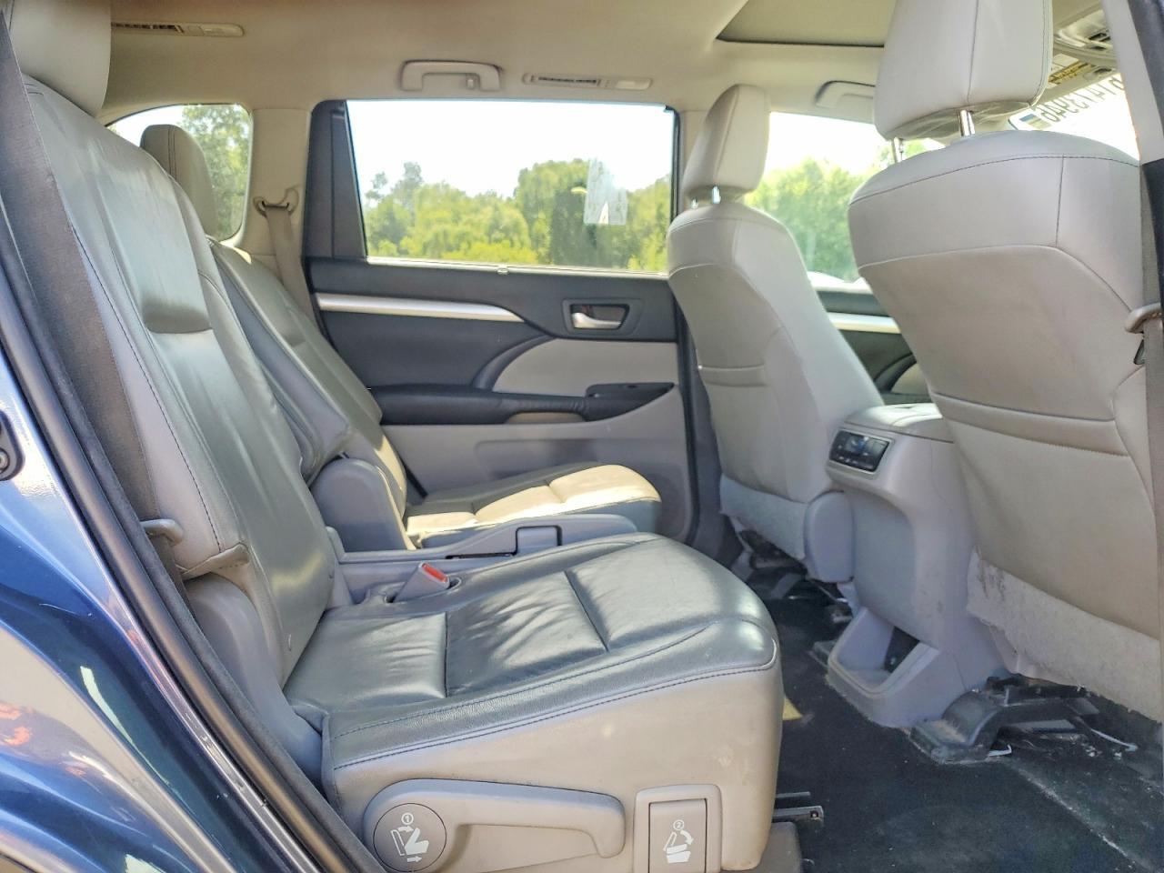 2014 TOYOTA HIGHLANDER — фото 11