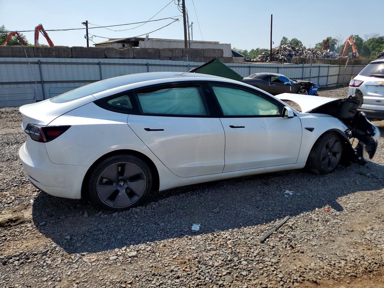 2022 TESLA MODEL 3 — фото 3