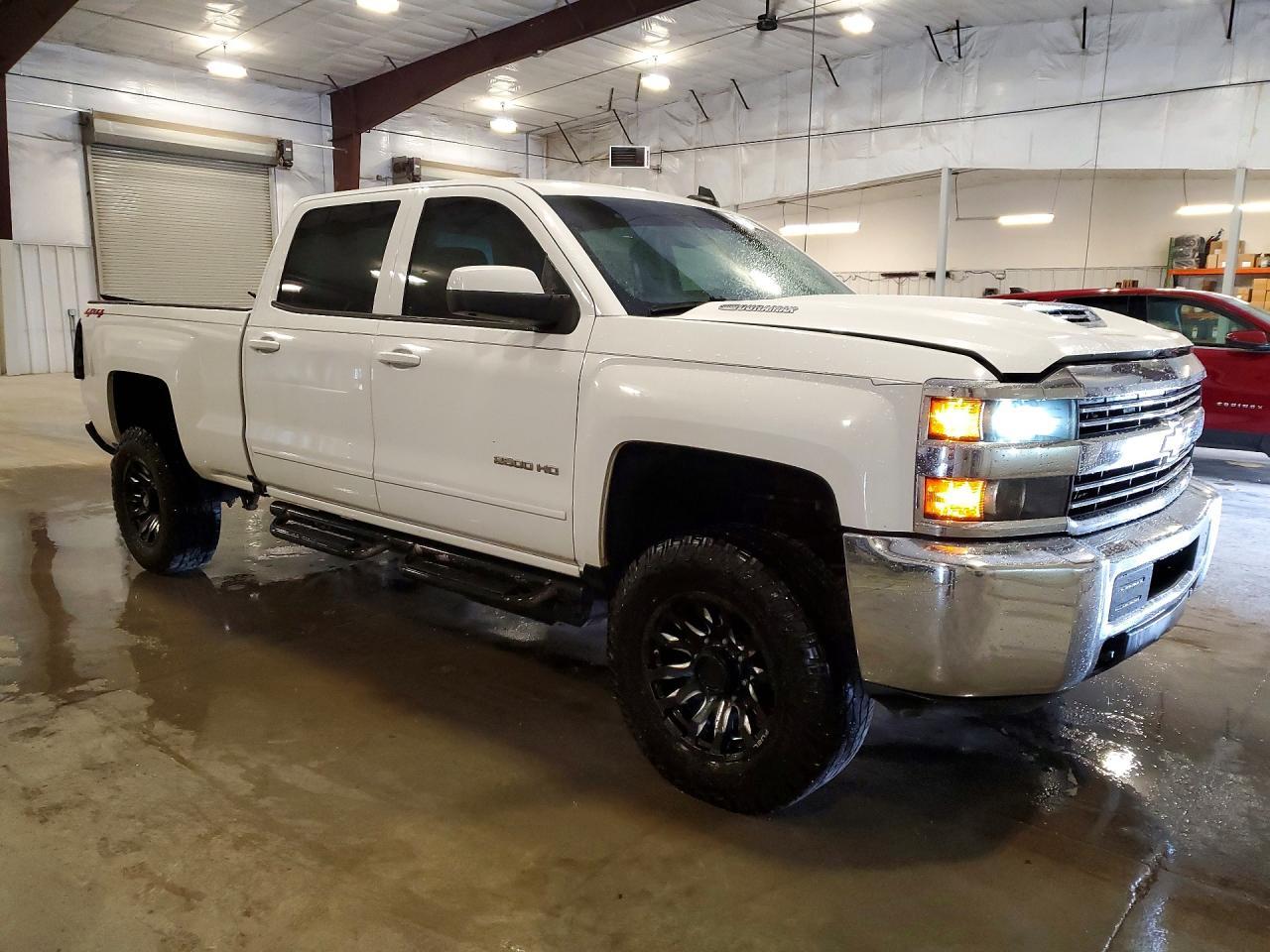 2018 CHEVROLET SILVERADO 2500 — фото 4