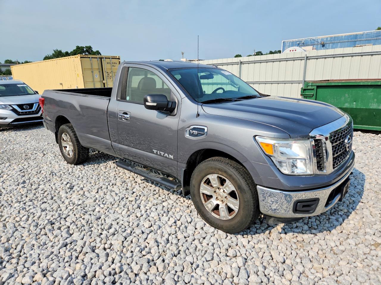 2017 NISSAN TITAN — фото 4