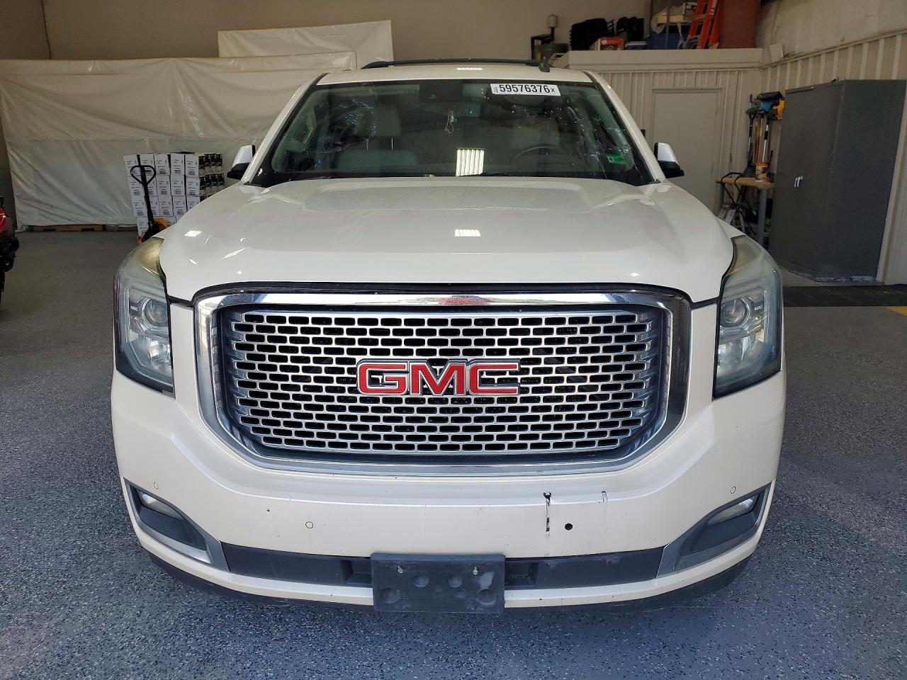 2015 GMC YUKON — фото 5