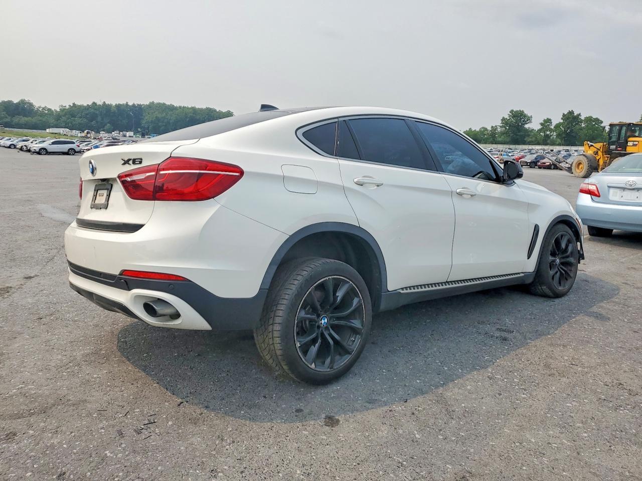 2016 BMW X6 — фото 3