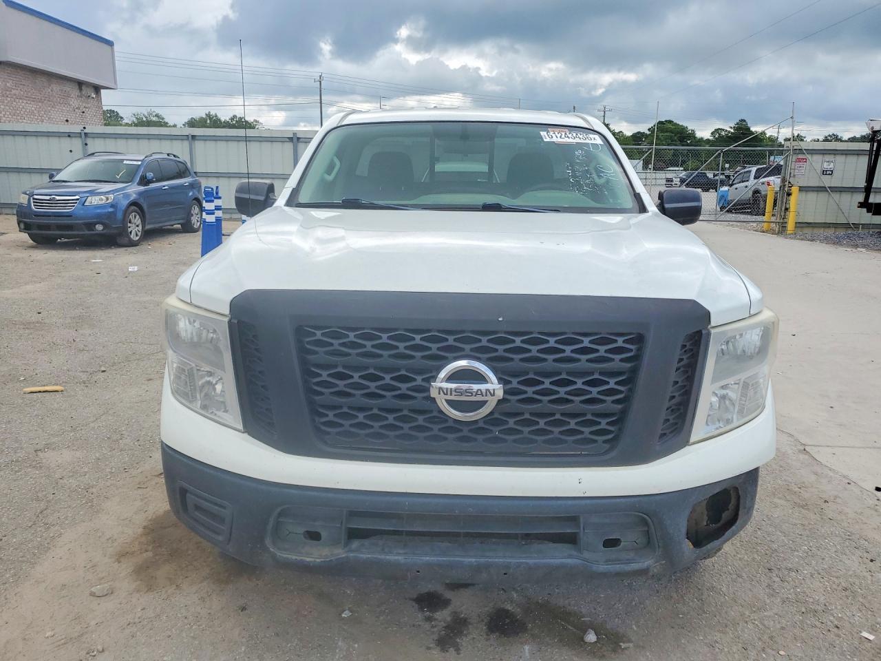 2017 NISSAN TITAN — фото 5