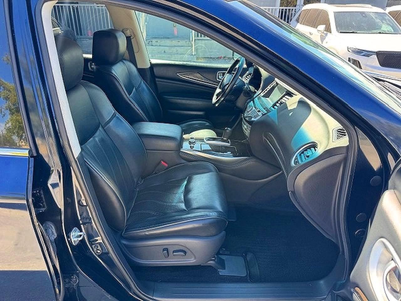 2015 INFINITI QX60 — фото 7