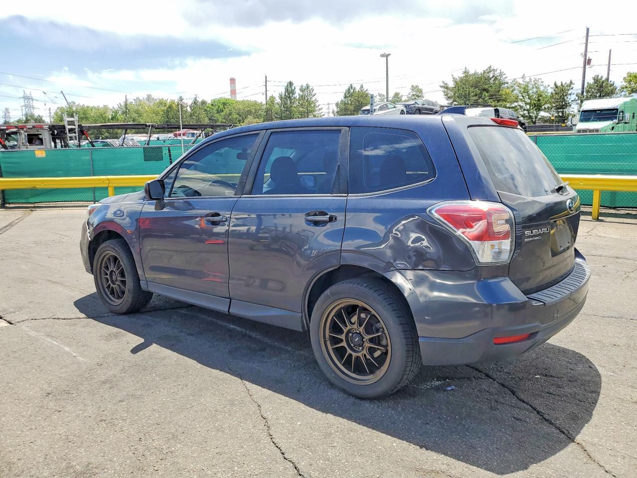 2017 SUBARU FORESTER — фото 2