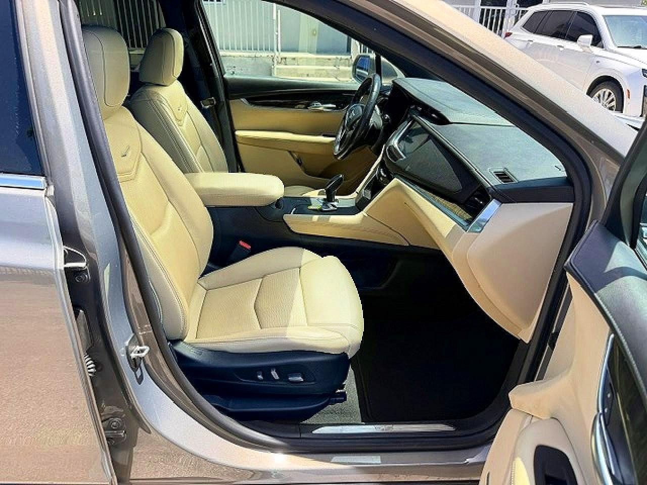 2017 CADILLAC XT5 — фото 7