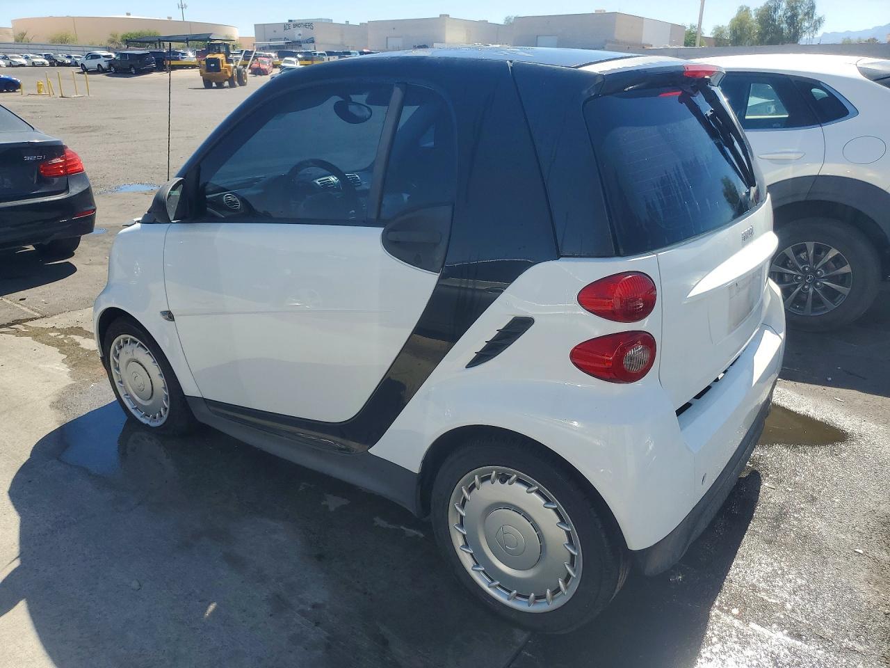 2015 SMART FORTWO — фото 2