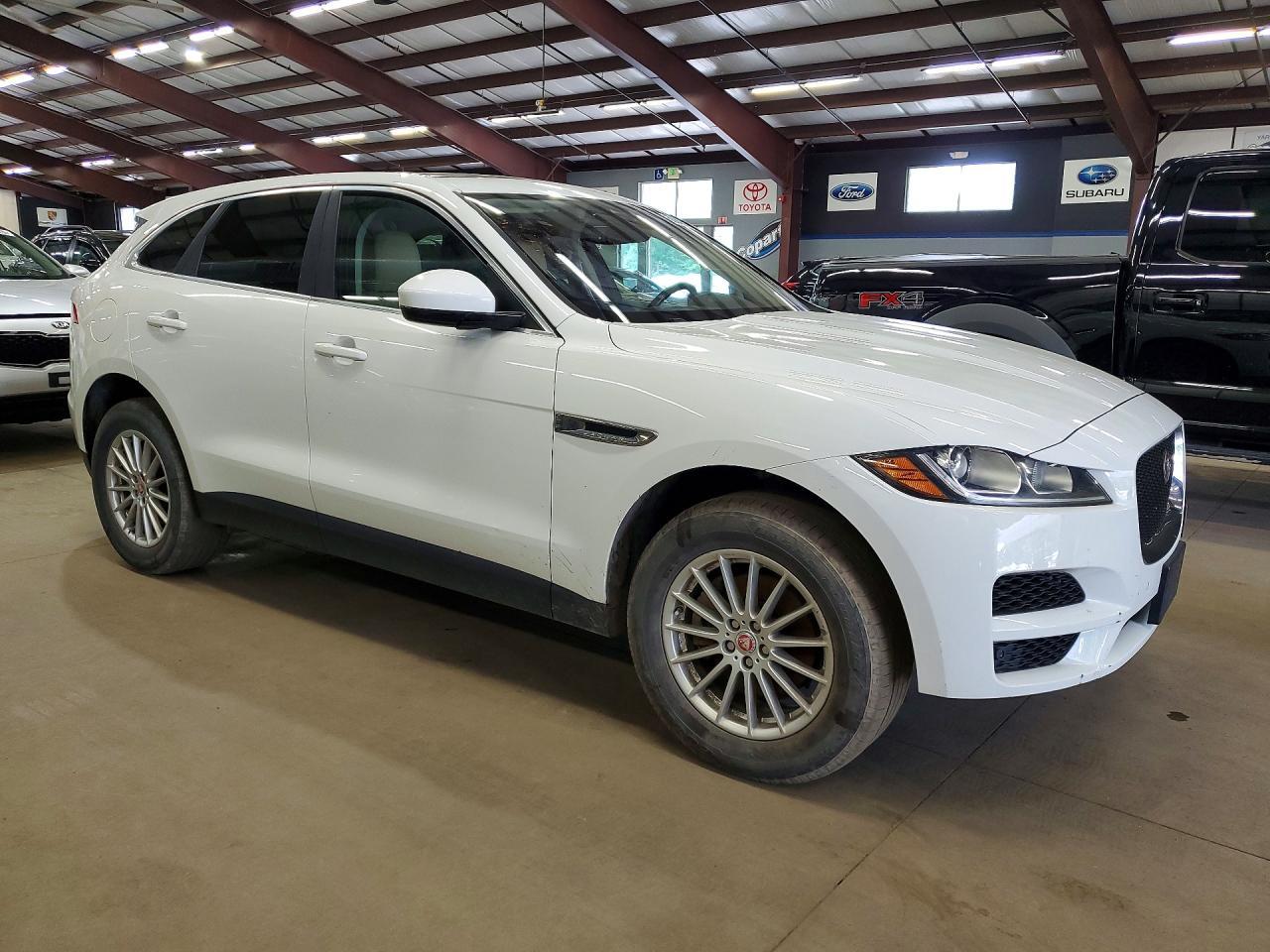 2019 JAGUAR F-PACE — фото 4