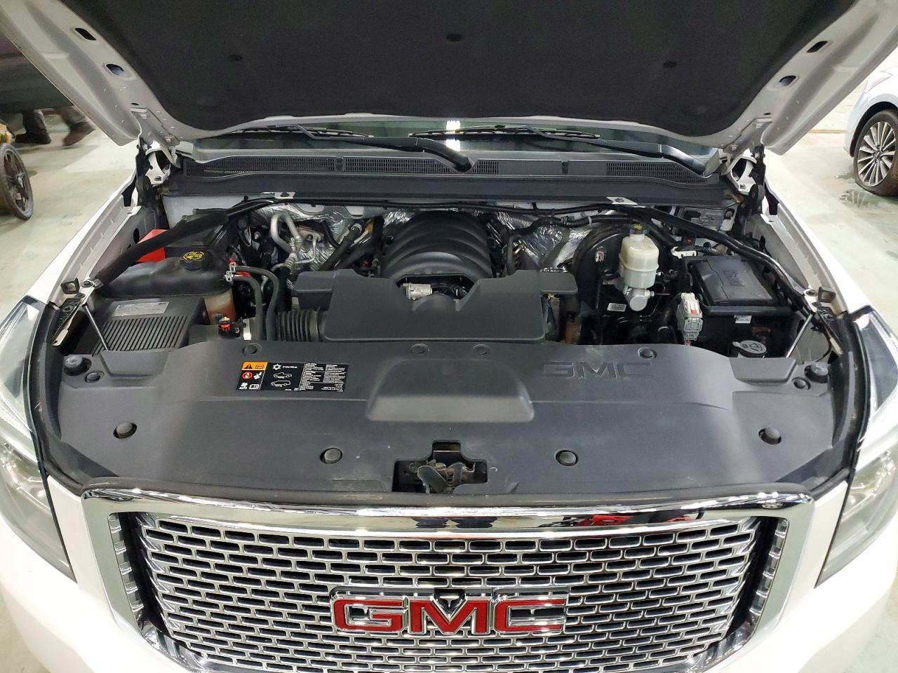 2016 GMC YUKON — фото 12