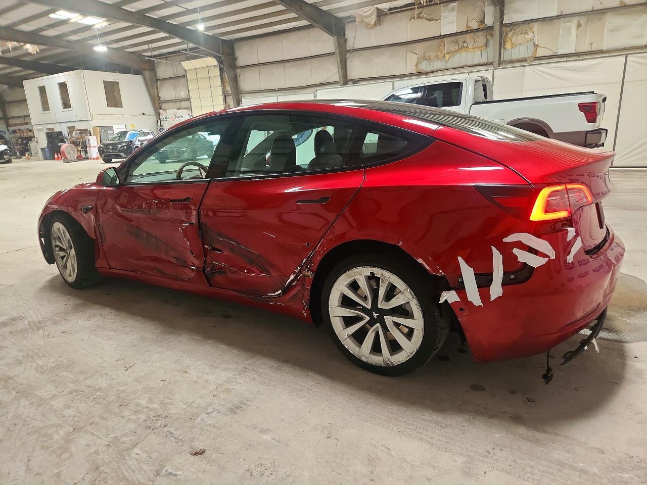2022 TESLA MODEL 3 — фото 2