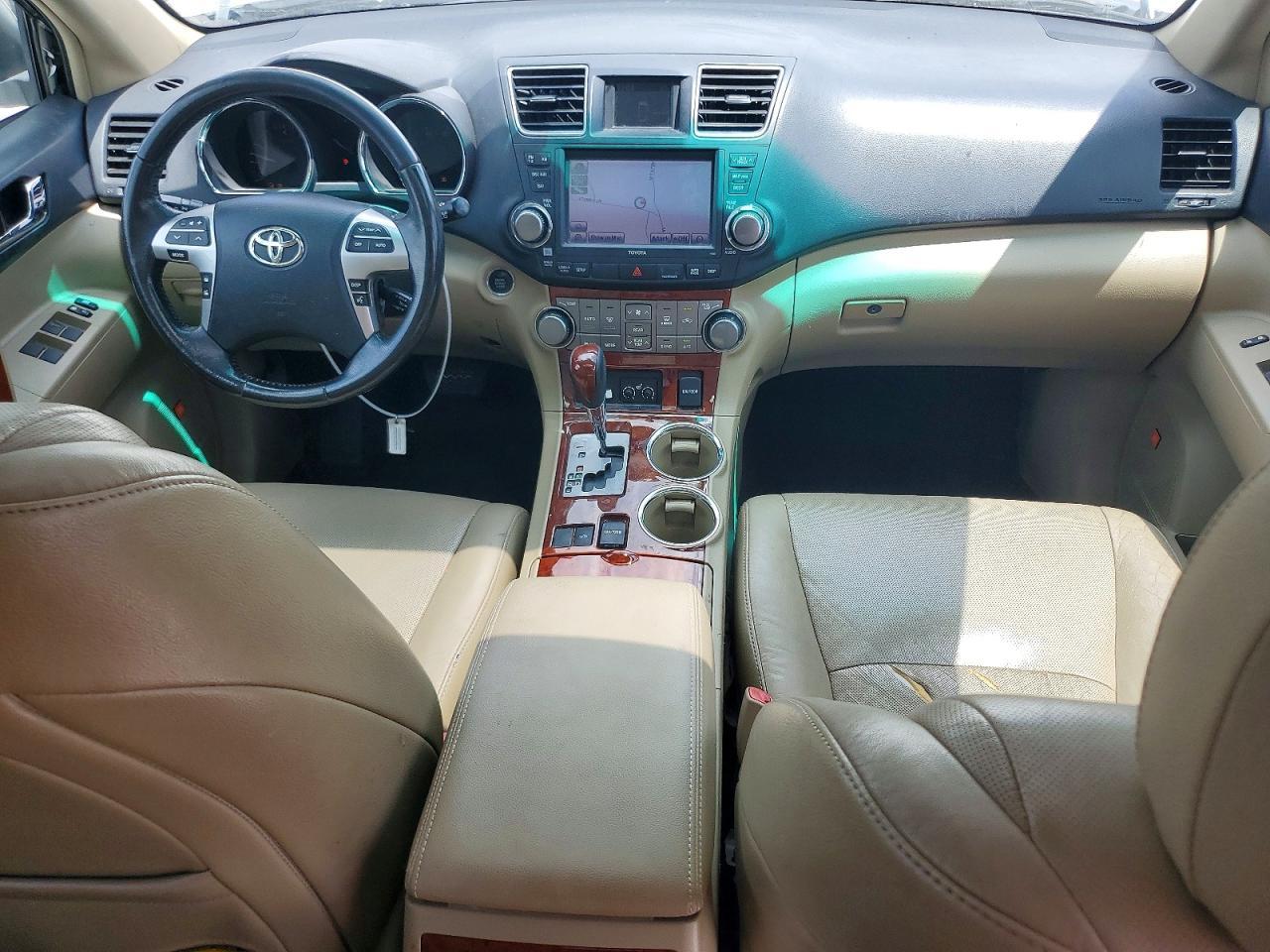 2012 TOYOTA HIGHLANDER — фото 8