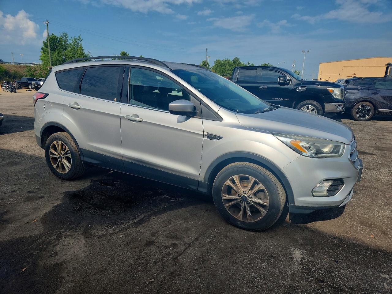 2017 FORD ESCAPE — фото 4