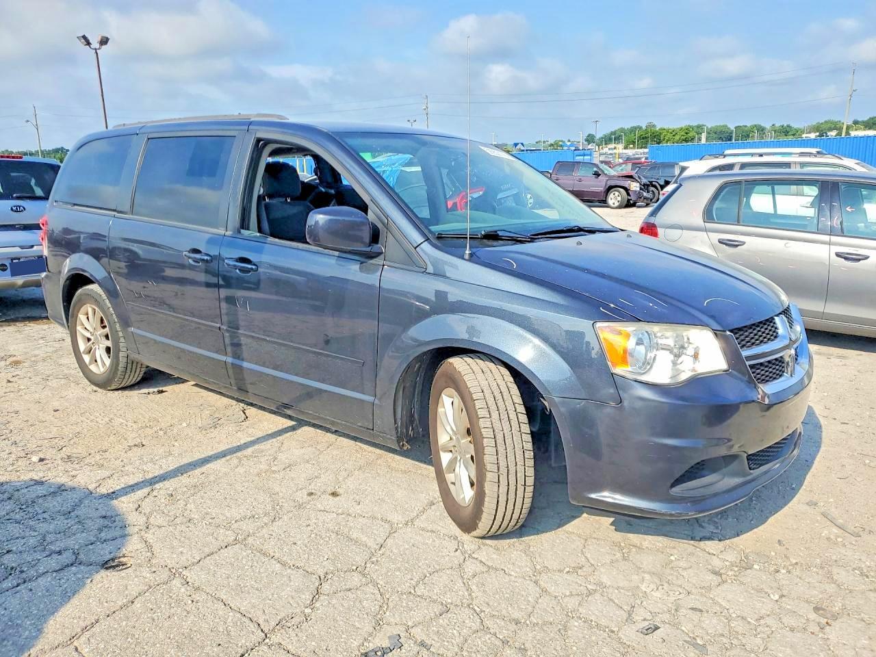 2014 DODGE GRAND CARAVAN — фото 4
