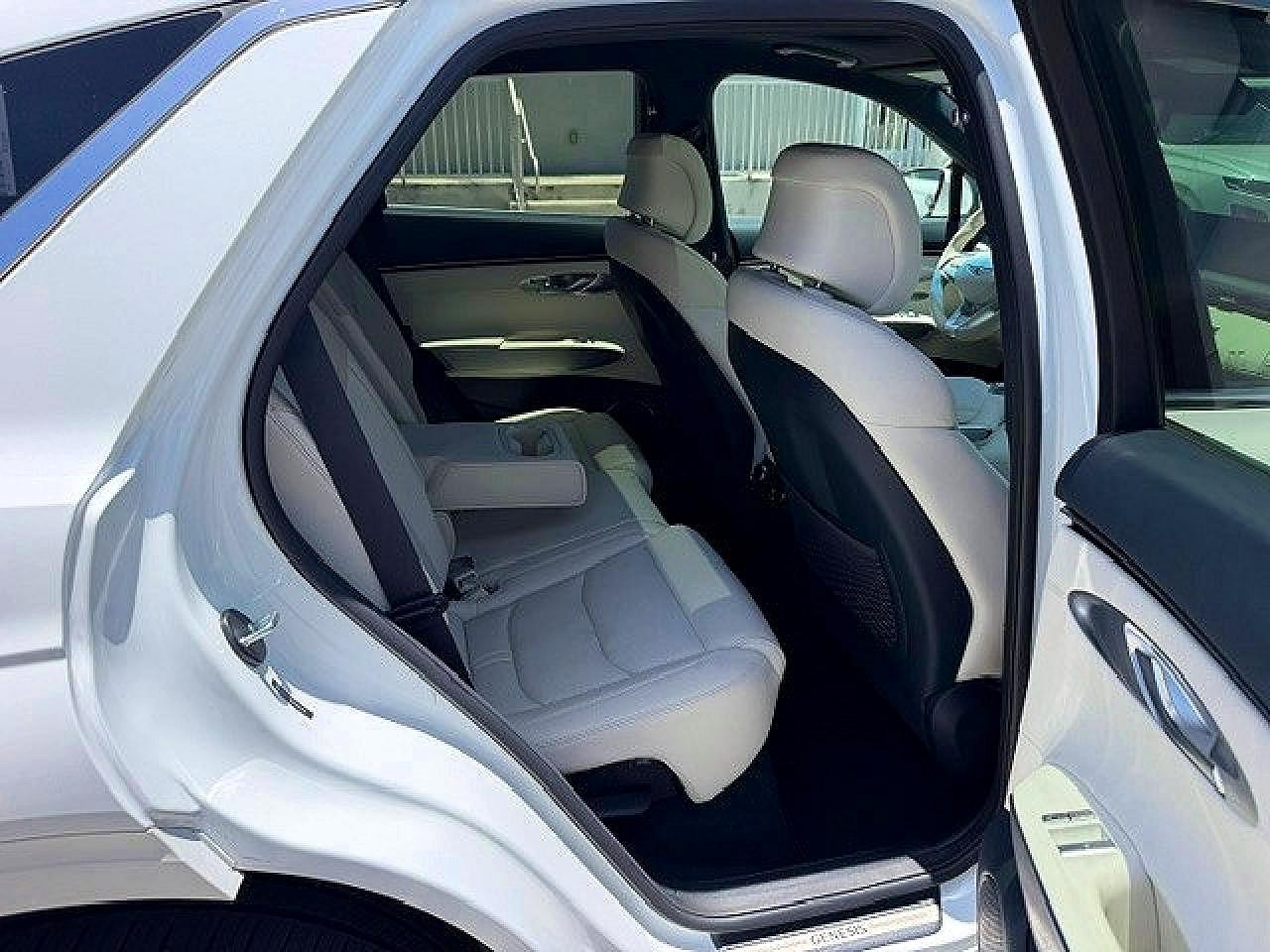 2025 GENESIS G70 — фото 11