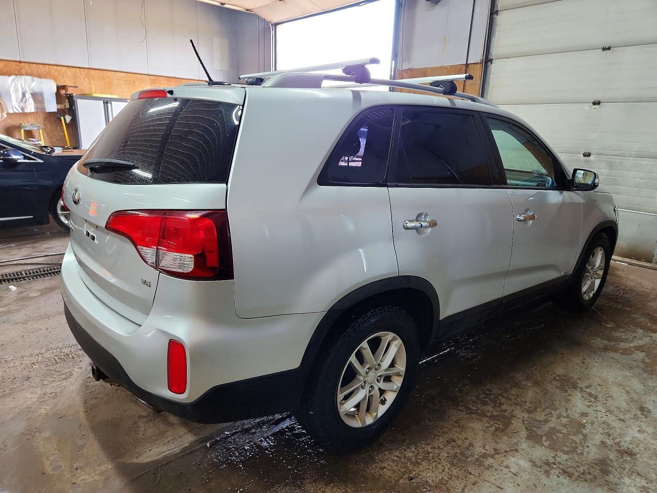 2015 KIA SORENTO — фото 3