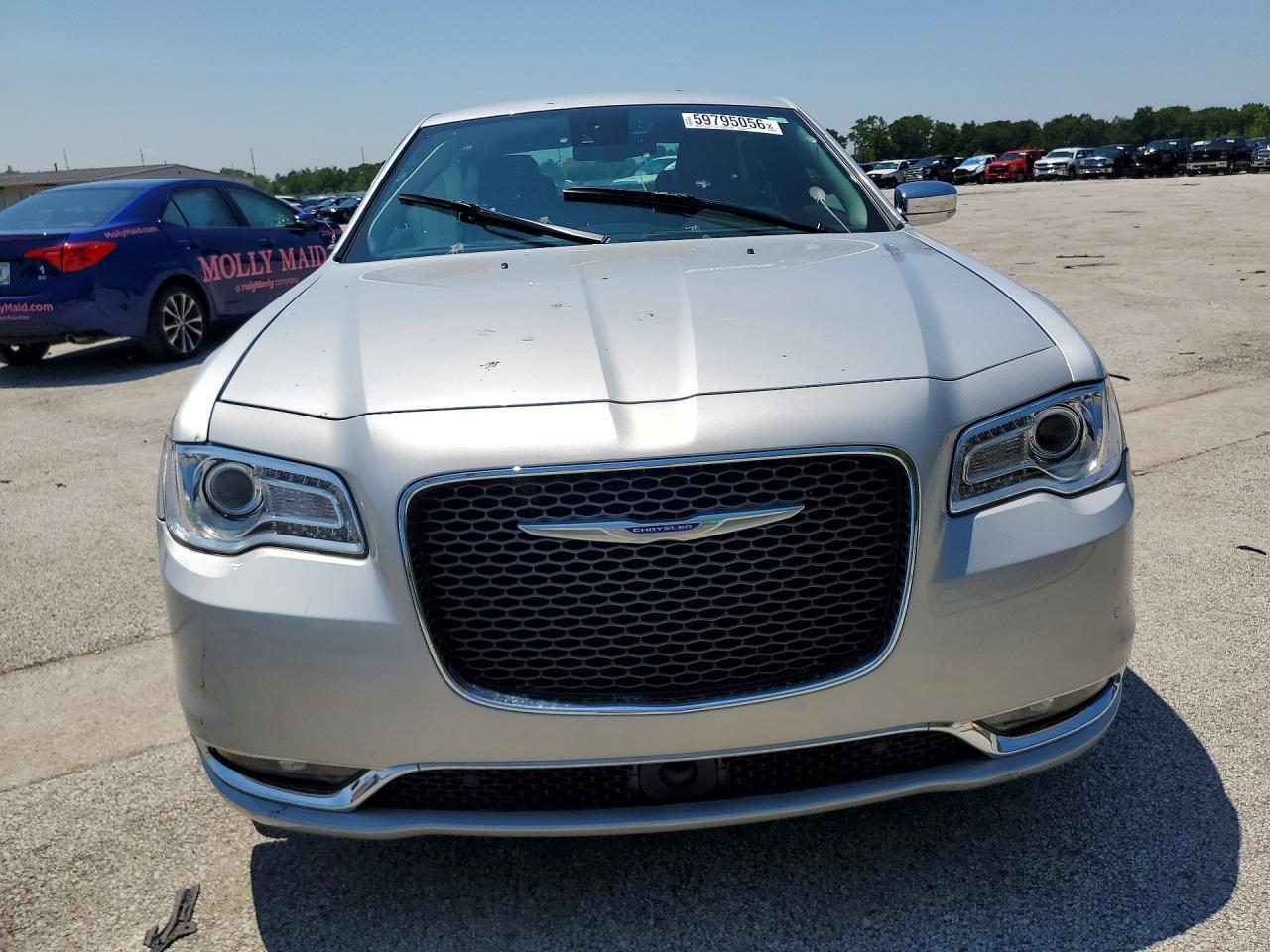 2019 CHRYSLER 300 — фото 5