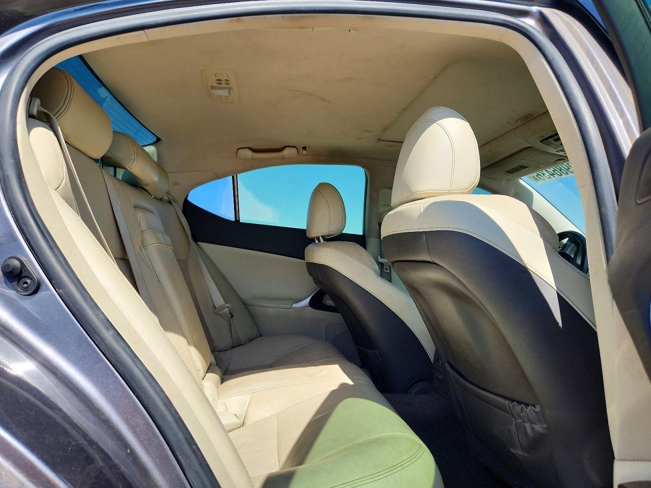 2012 LEXUS IS 250 — фото 10