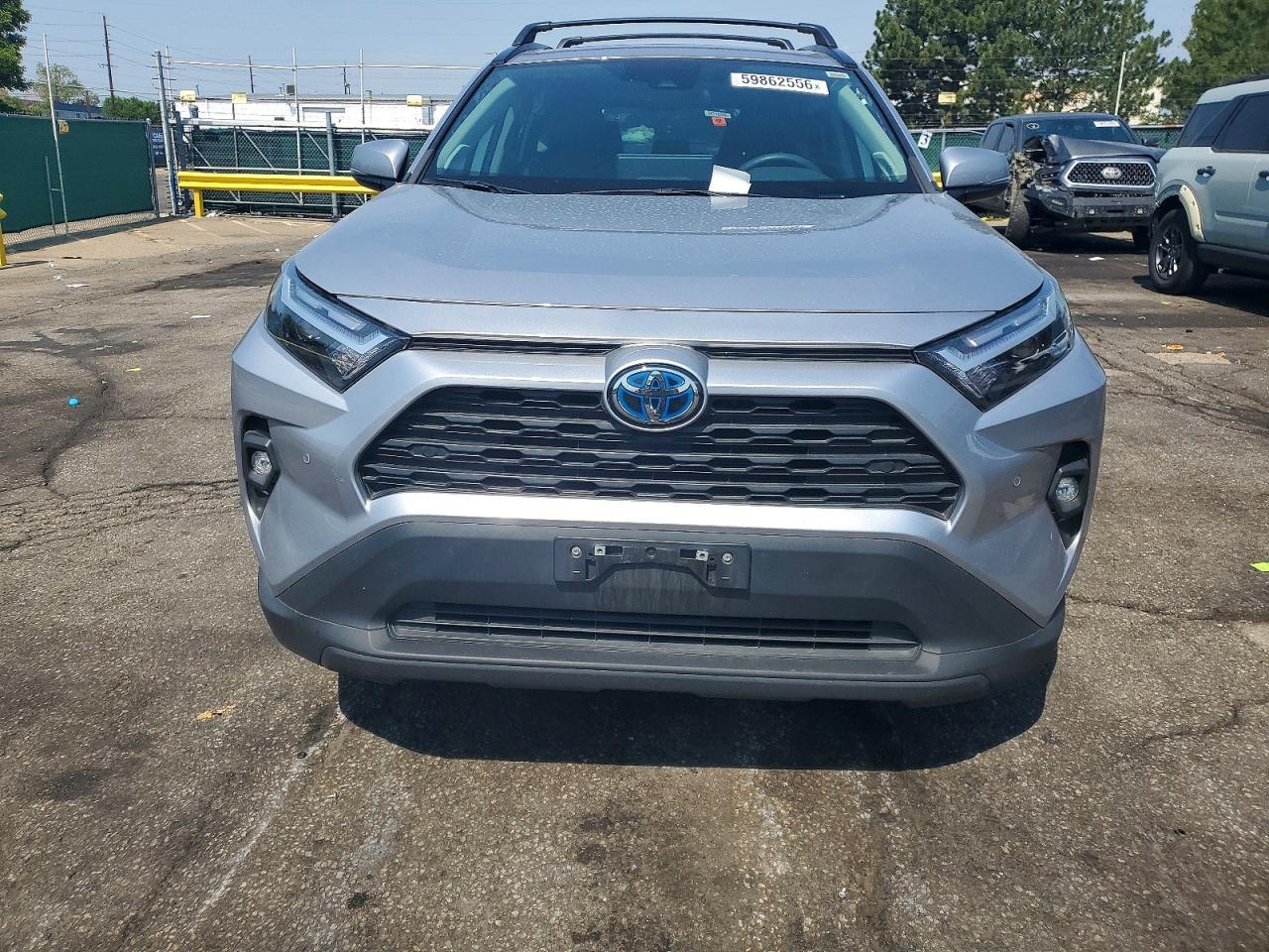 2023 TOYOTA RAV4 HYBRID — фото 5