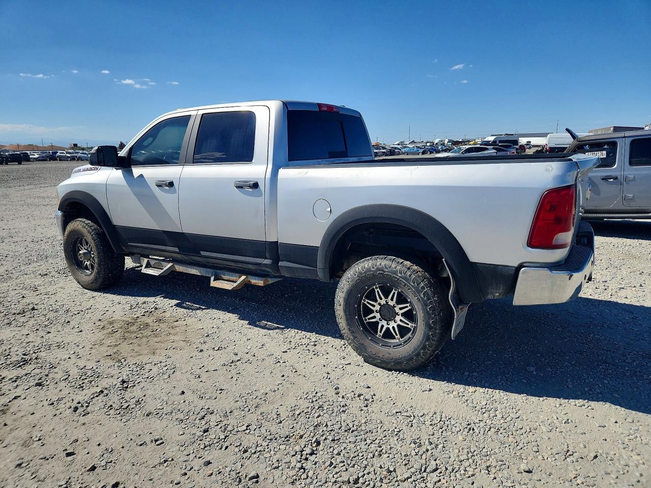 2012 DODGE RAM 2500 — фото 2