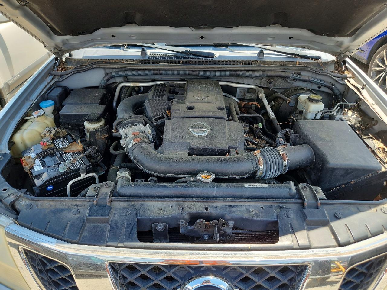 2011 NISSAN FRONTIER — фото 11