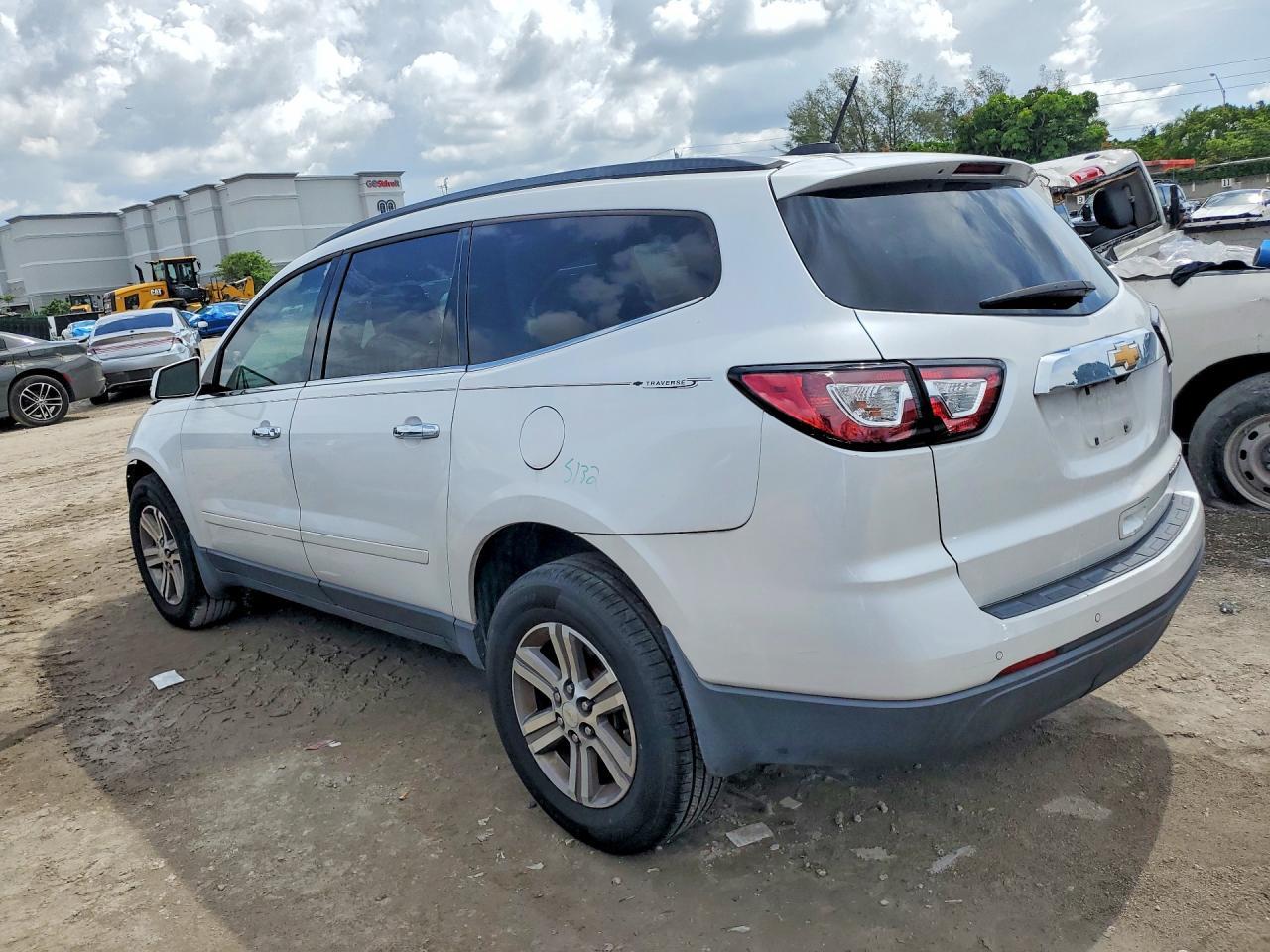 2016 CHEVROLET TRAVERSE — фото 2
