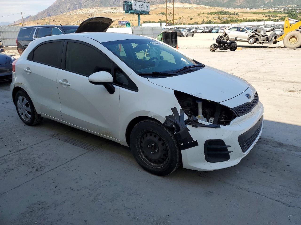 2016 KIA RIO — фото 4