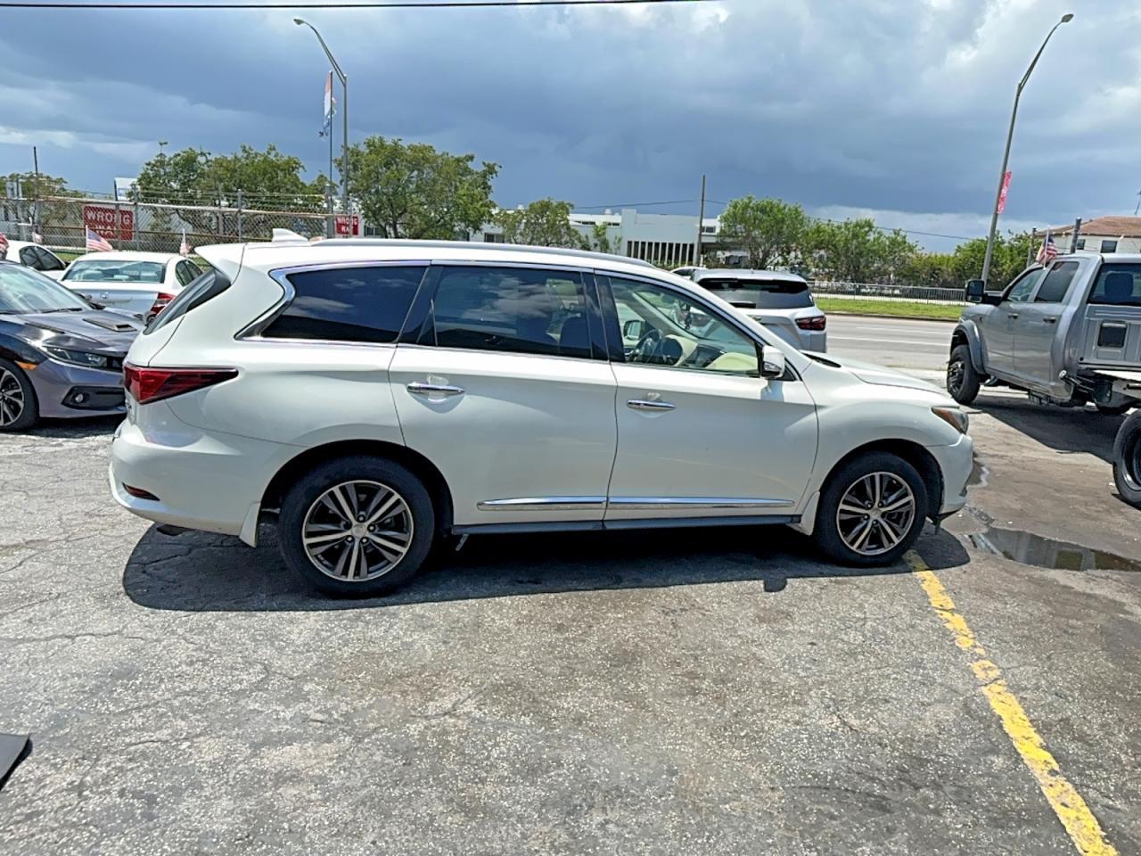 2019 INFINITI QX60 — фото 12