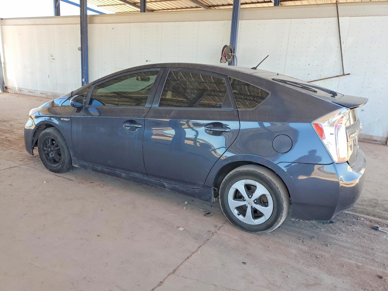 2014 TOYOTA PRIUS — фото 2
