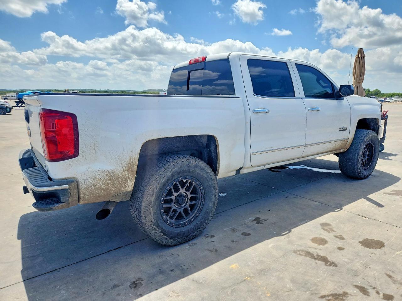 2018 CHEVROLET SILVERADO 1500 — фото 3