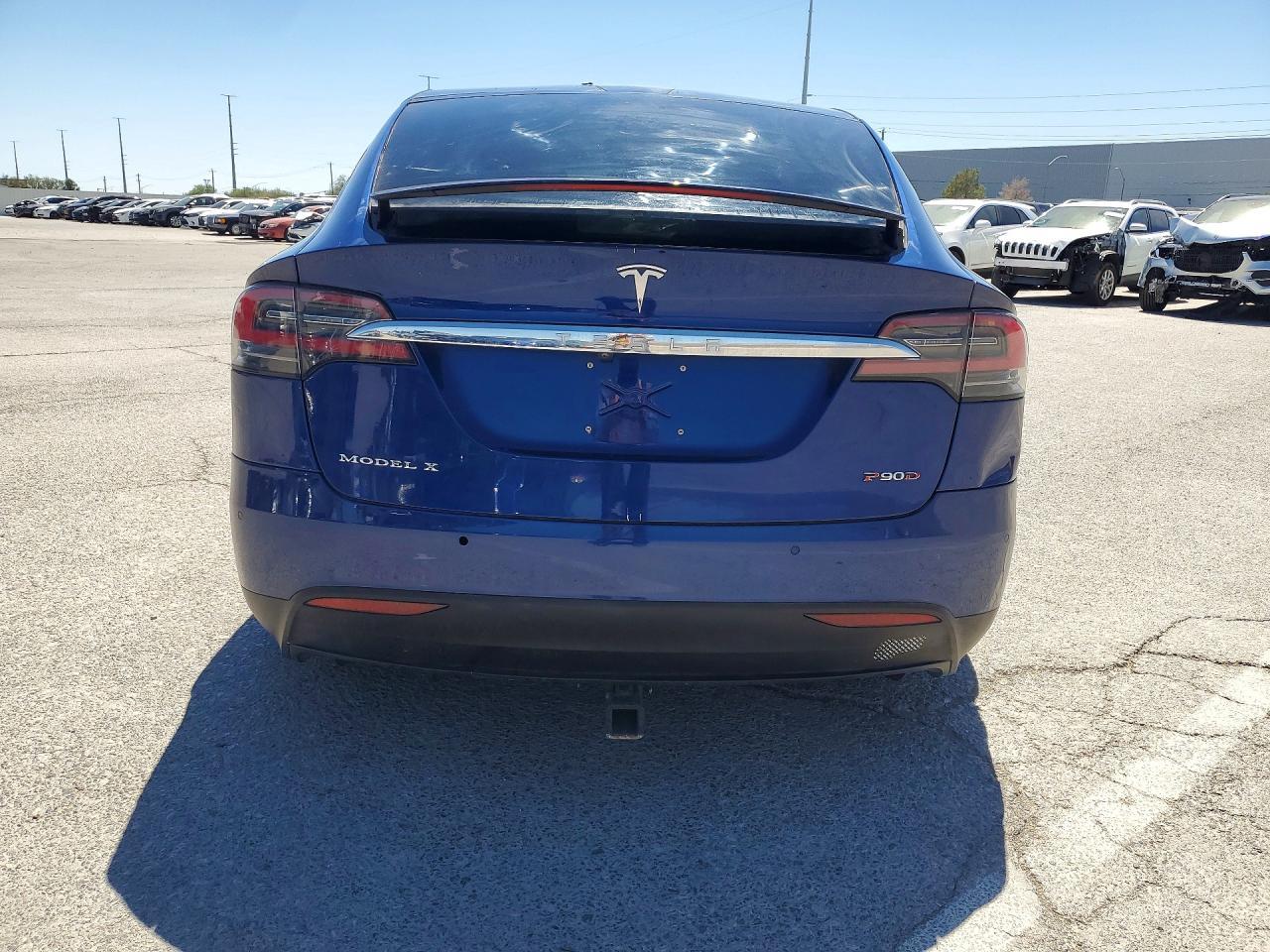 2016 TESLA MODEL X — фото 6