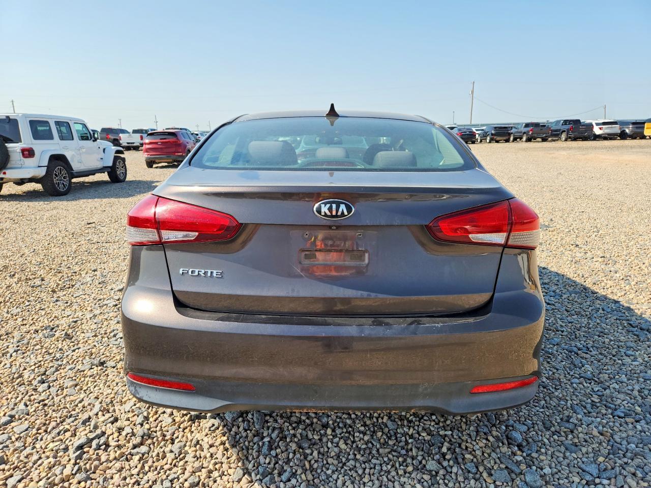 2017 KIA FORTE — фото 6
