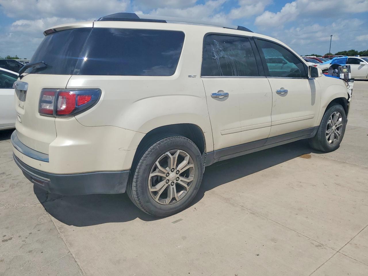 2015 GMC ACADIA — фото 3