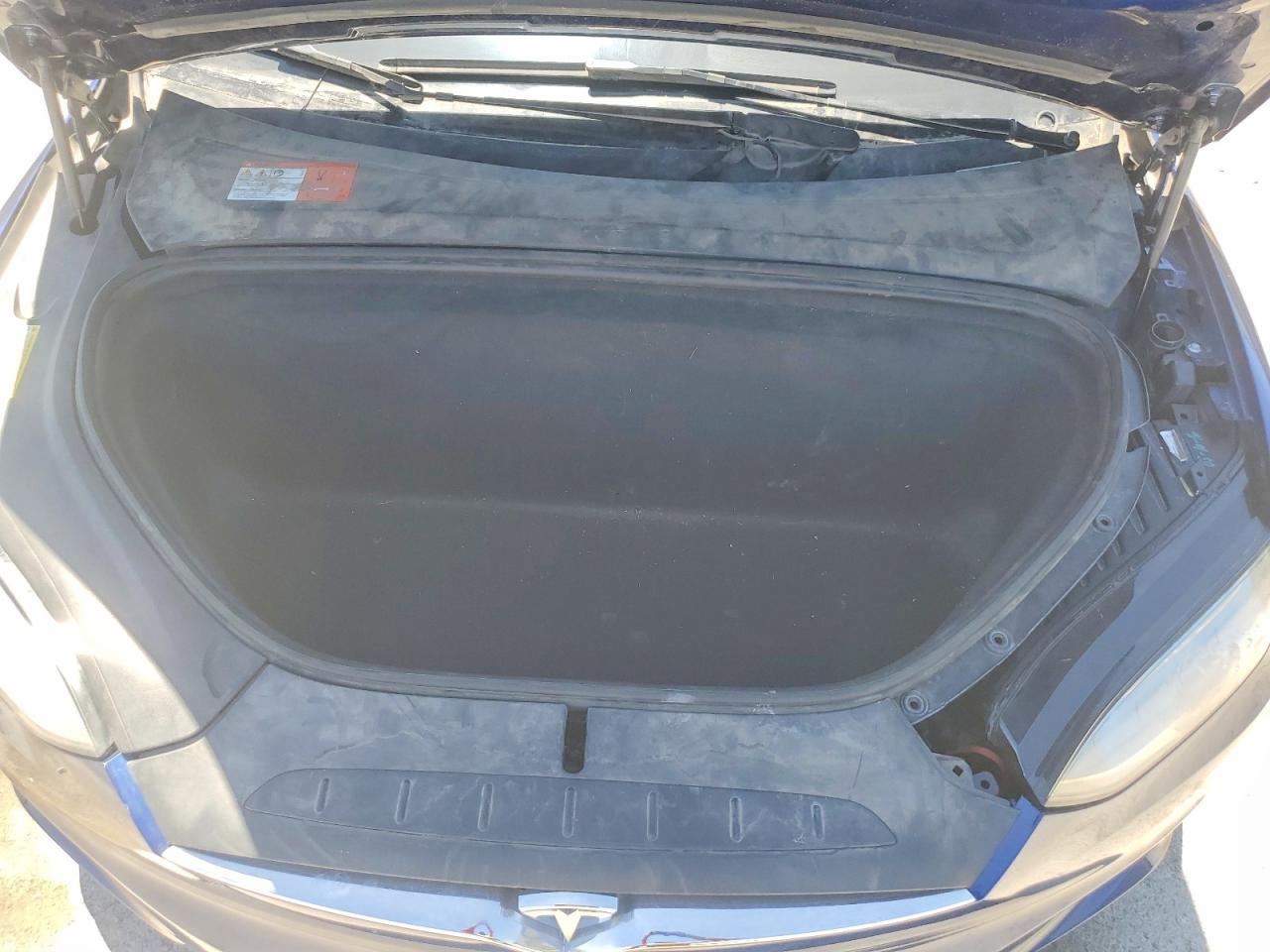 2016 TESLA MODEL X — фото 12