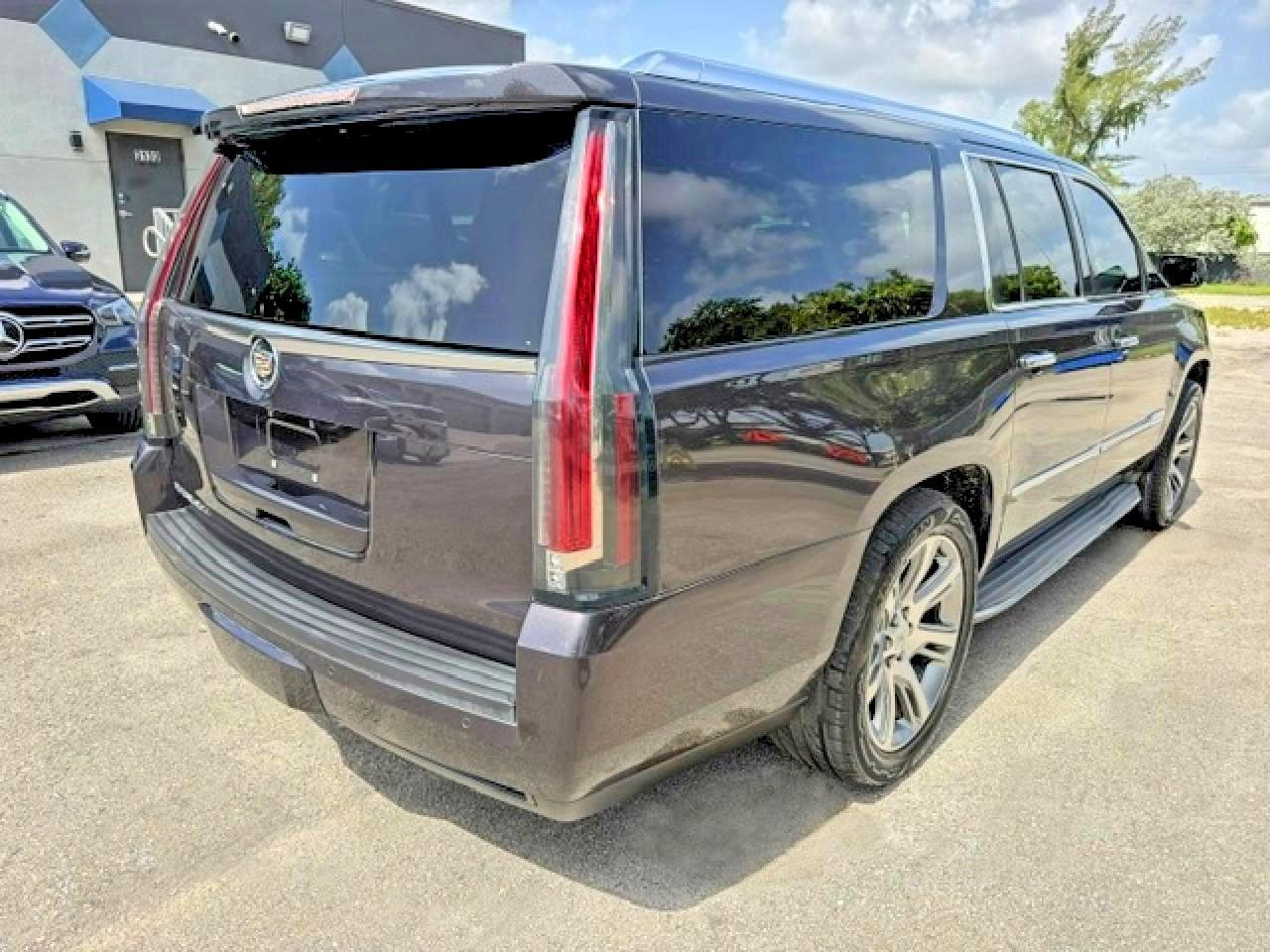 2015 CADILLAC ESCALADE — фото 3