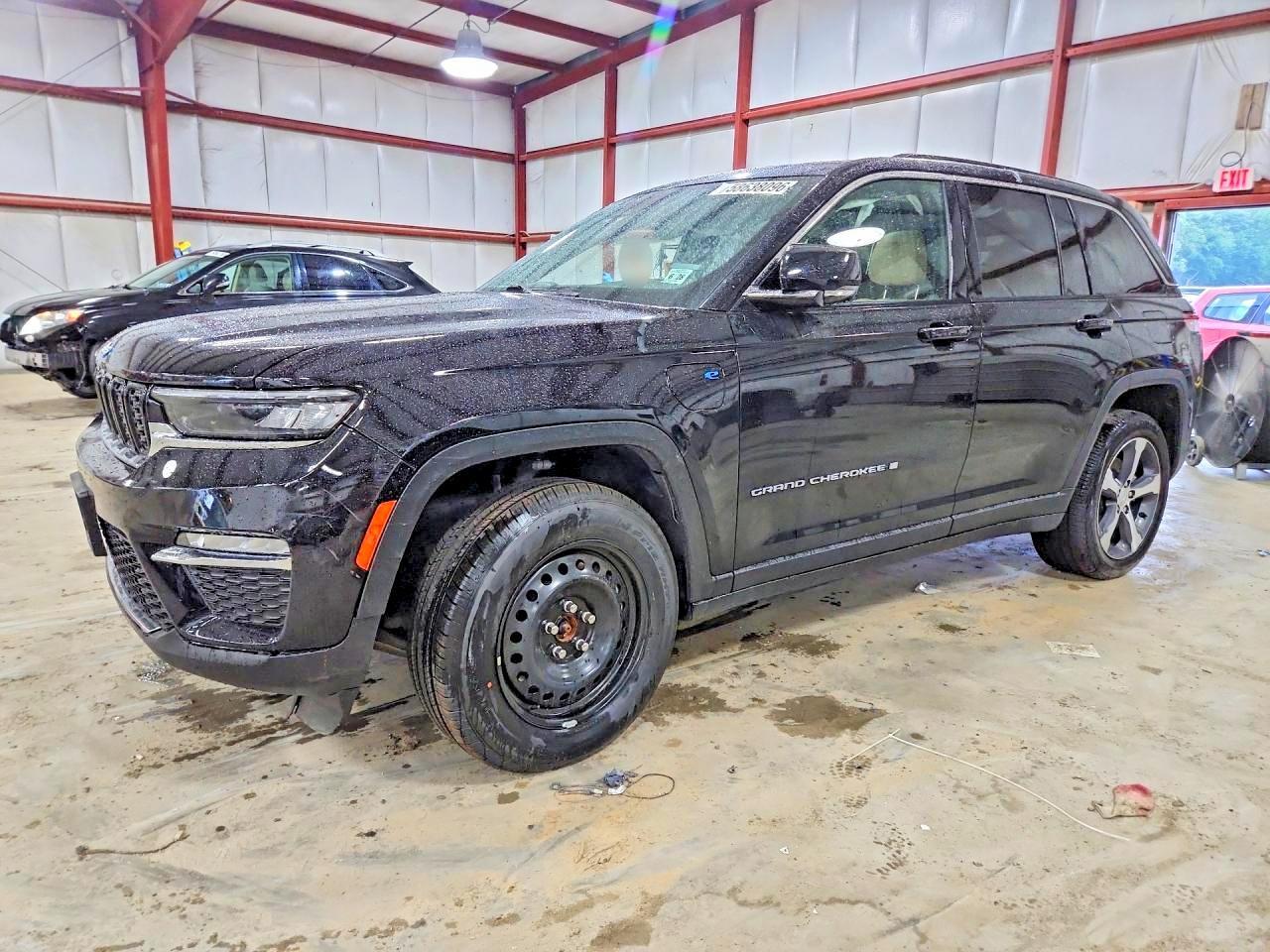 2023 JEEP GRAND CHEROKEE — фото 1