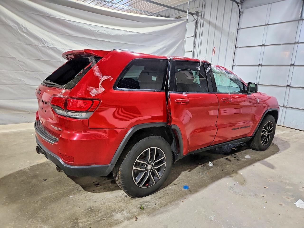 2017 JEEP GRAND CHEROKEE — фото 3