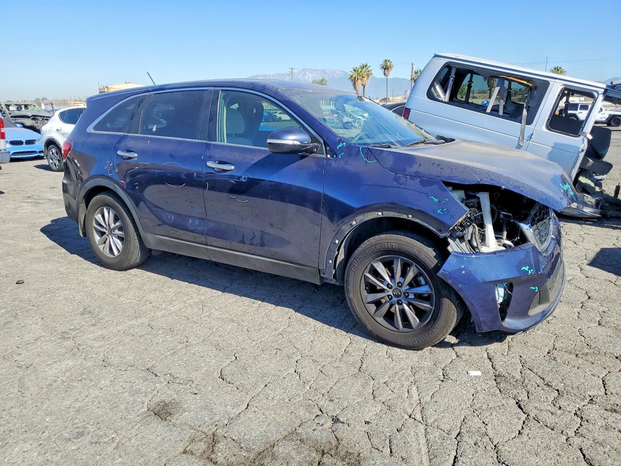 2019 KIA SORENTO — фото 4