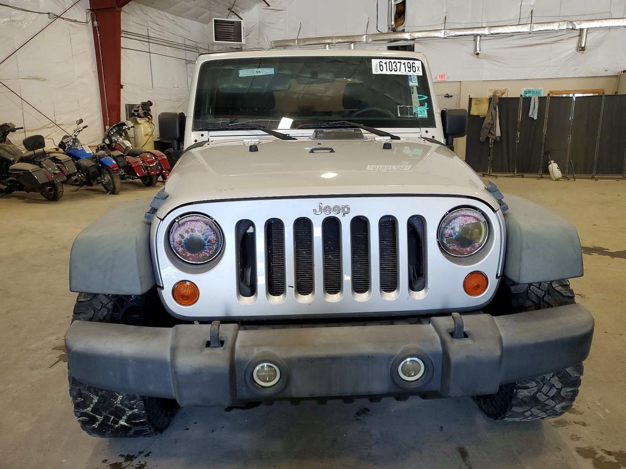 2011 JEEP WRANGLER — фото 5