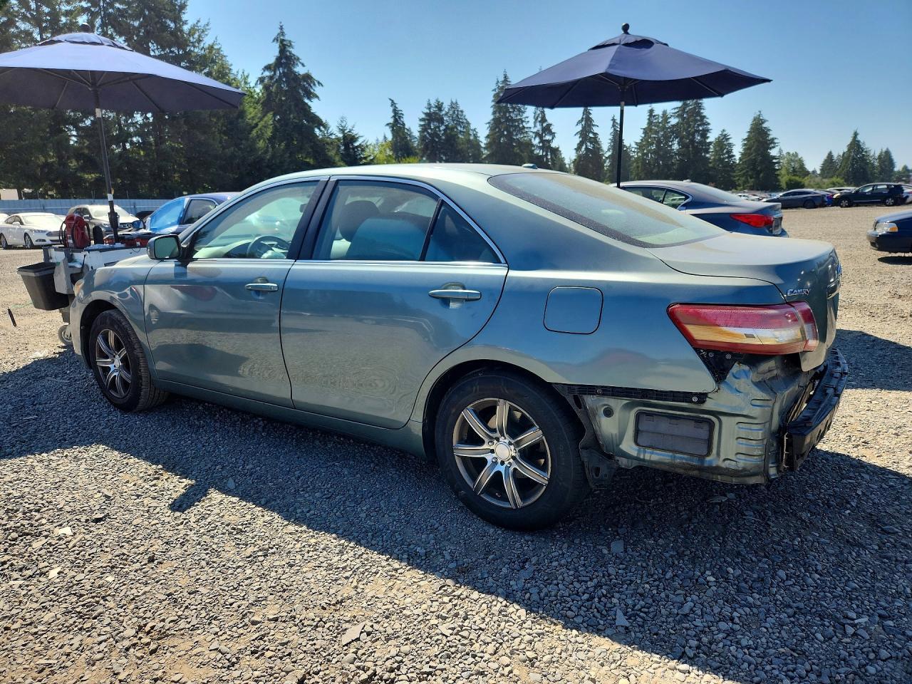 2011 TOYOTA CAMRY — фото 2